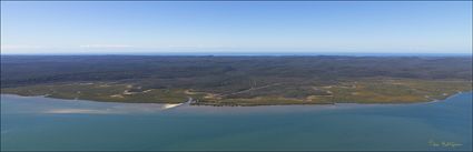 Wanggoolba Creek  - Fraser Island - QLD (PBH4 00 17808)